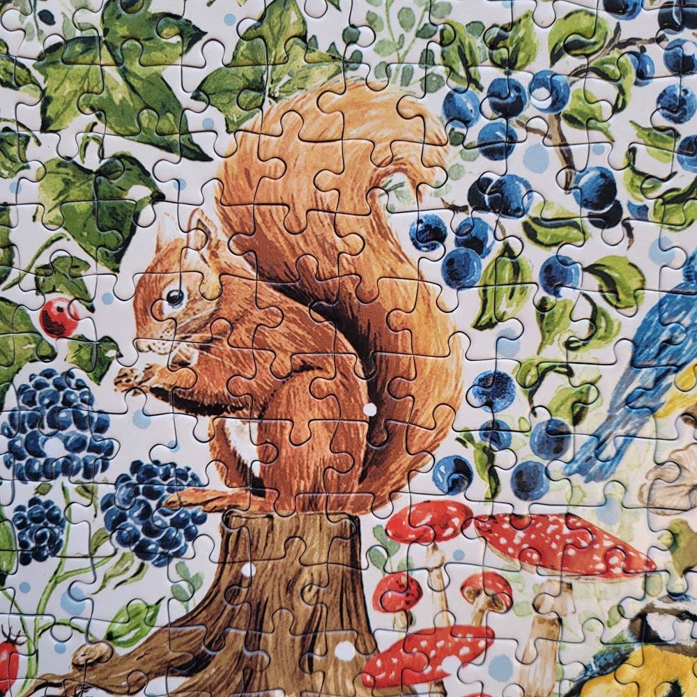 Gibsons The Art File Woodland Wildlife 1000 piece jigsaw puzzle, view 3
