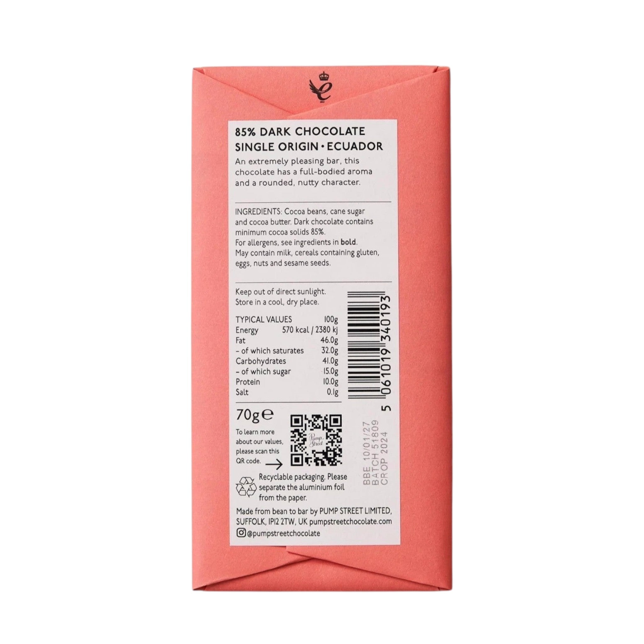Made In England Pump Street Ecuador Hacienda Victoria 85% dark chocolate bar with tasting notes of black cherry, jasmine, and toasted walnut.