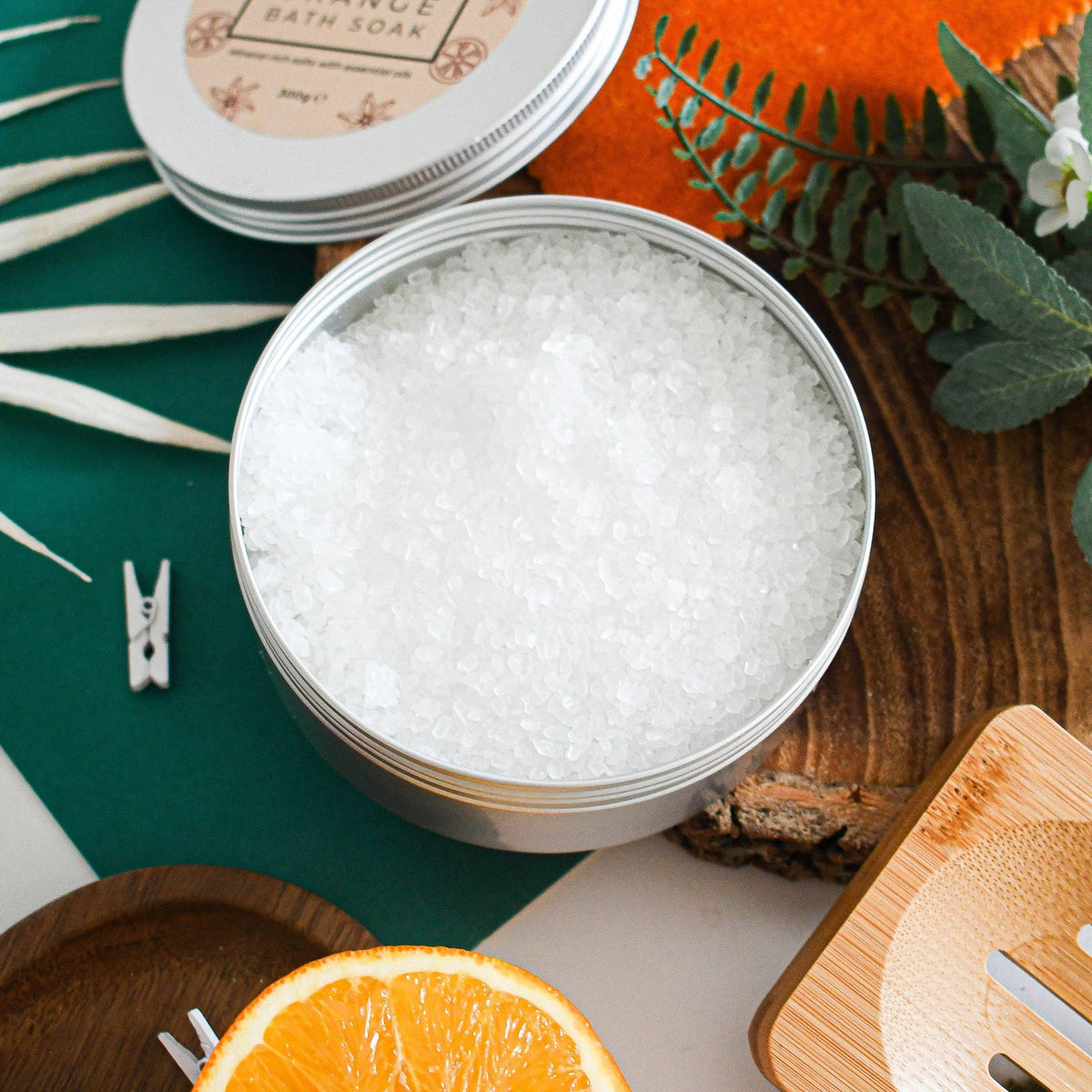 The Natural Spa Spiced Orange Bath Soak 300g 2