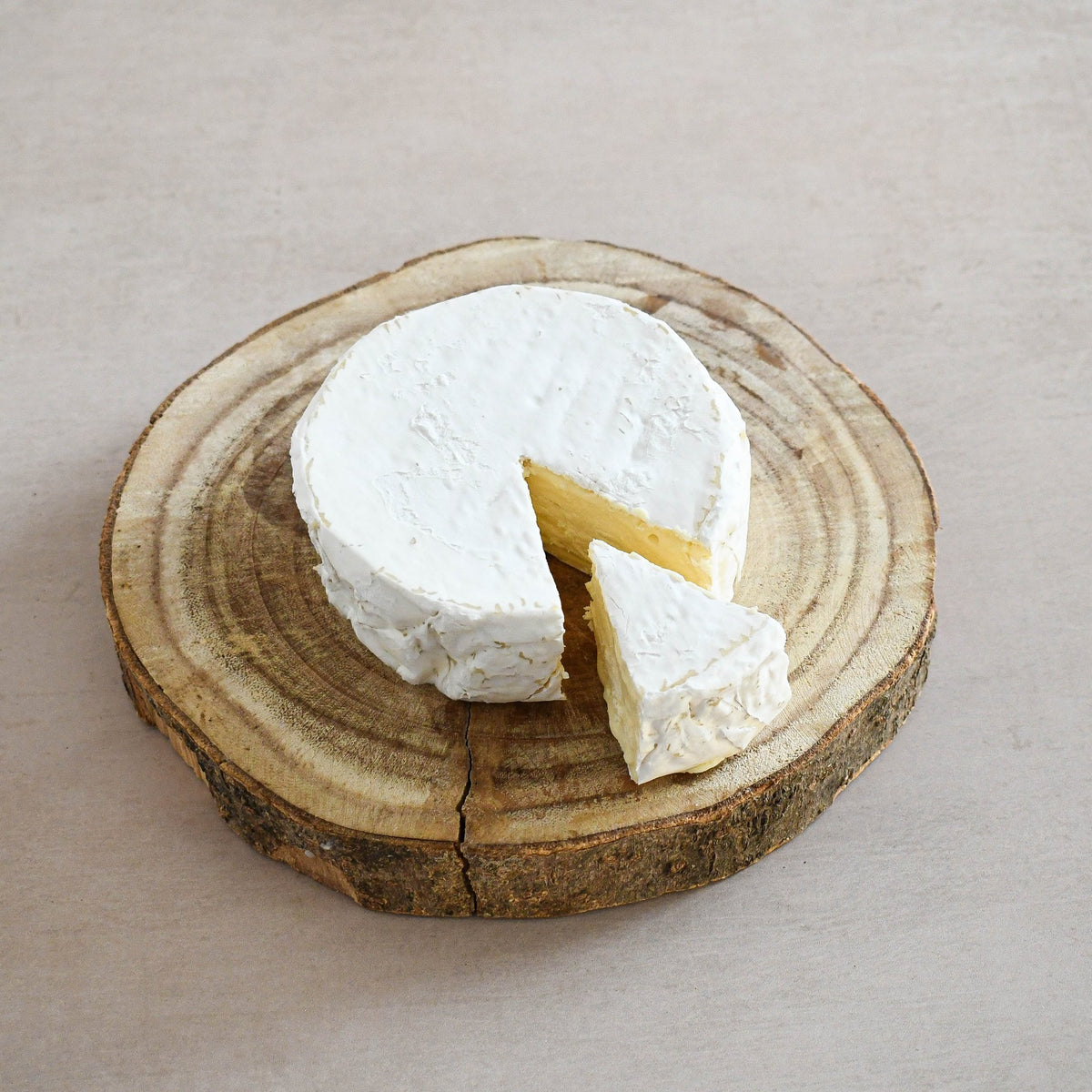 Baron Bigod brie, Made In England