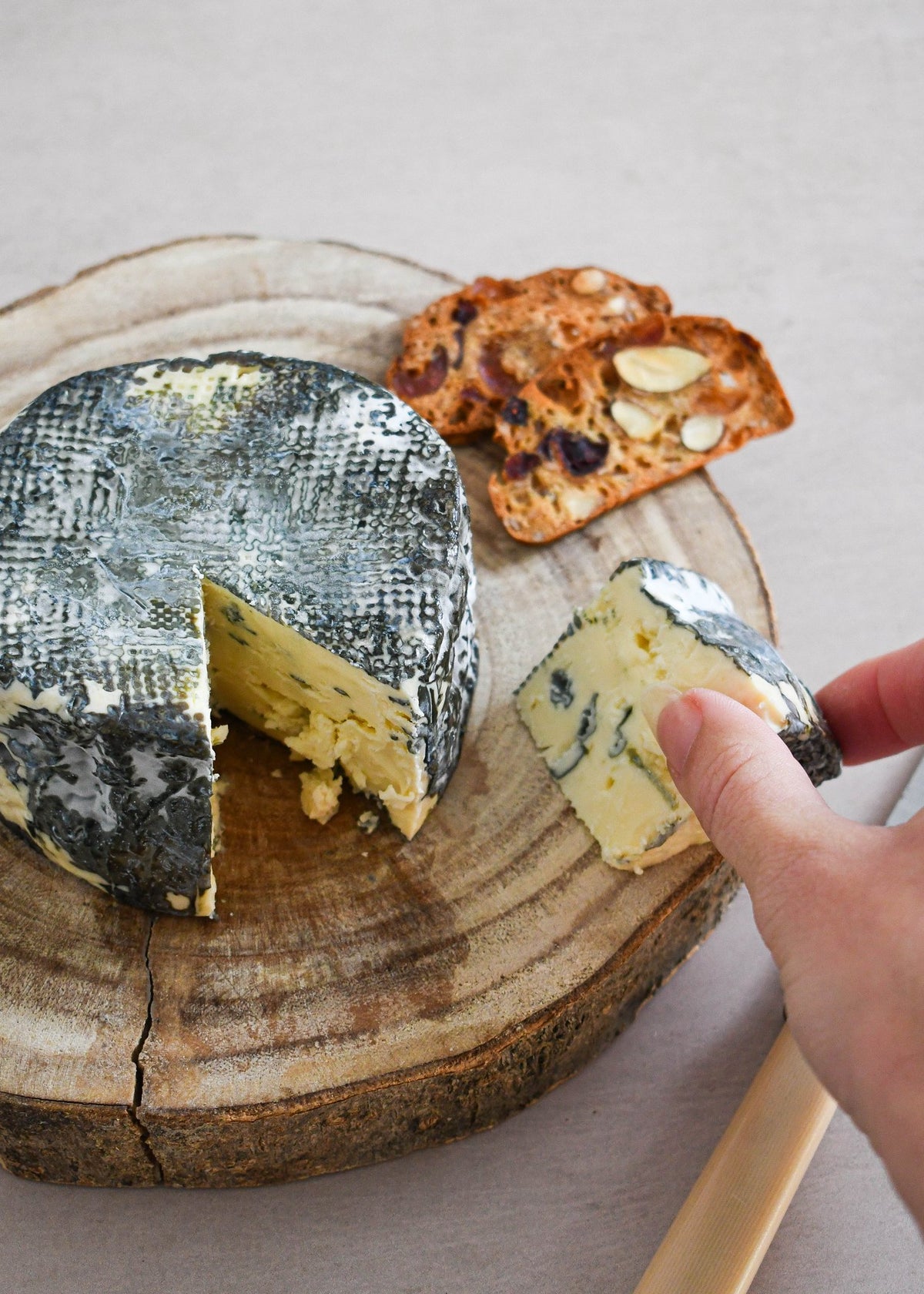 Oxford Blue cheese, Made In England