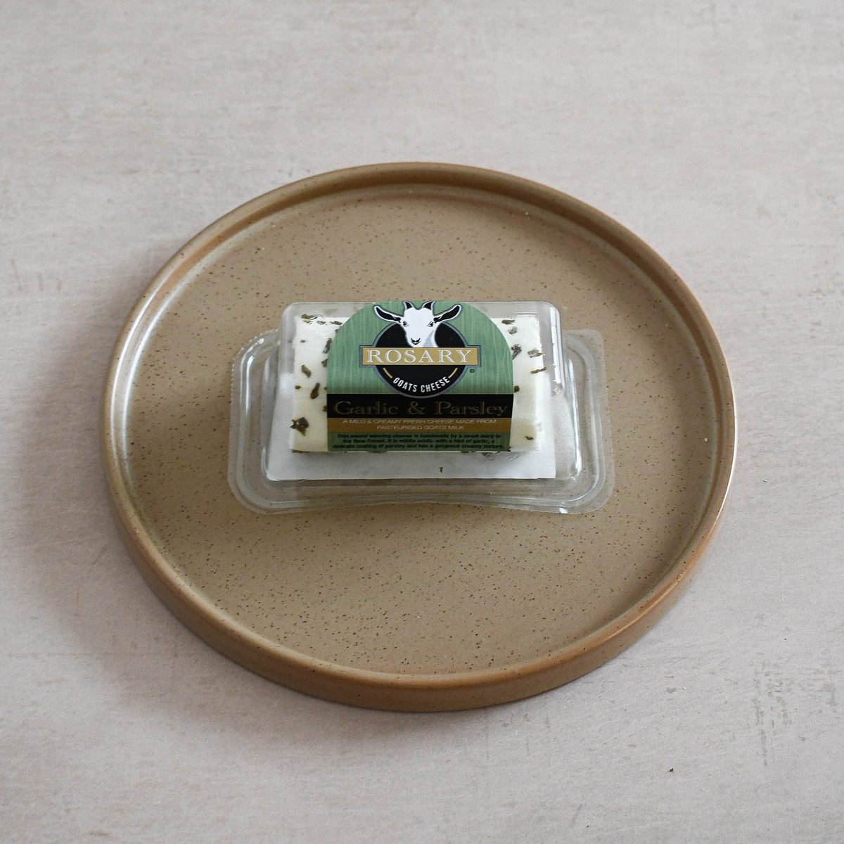 Rosary garlic goat's cheese, Made In England